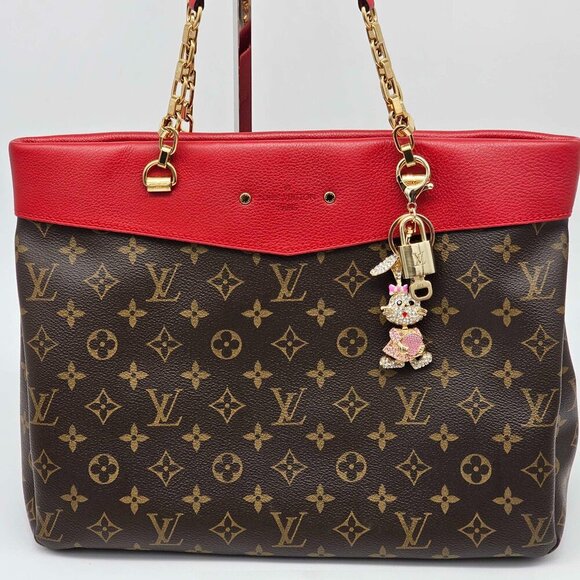 Authentic Louis Vuitton Lock & Key with unbranded Bagcharm, Keycharm, Keychain - Picture 3 of 7